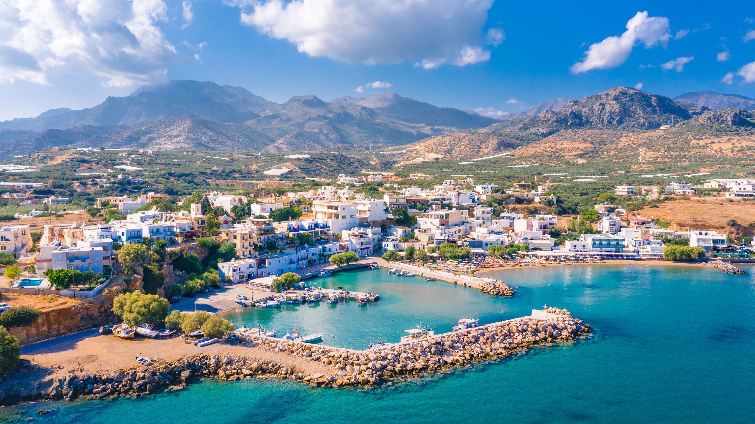 Makrigialos